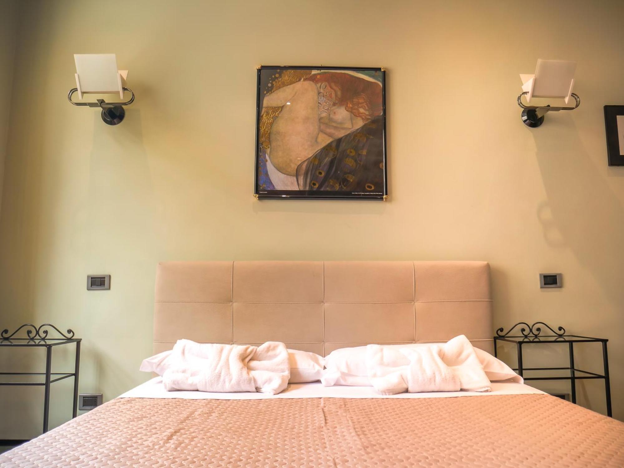 Romarex Luxury Apartment Ngoại thất bức ảnh
